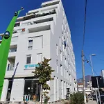 Rovena's - Free Parking Апартаменты