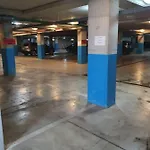 Rovena's - Free Parking Апартаменты *