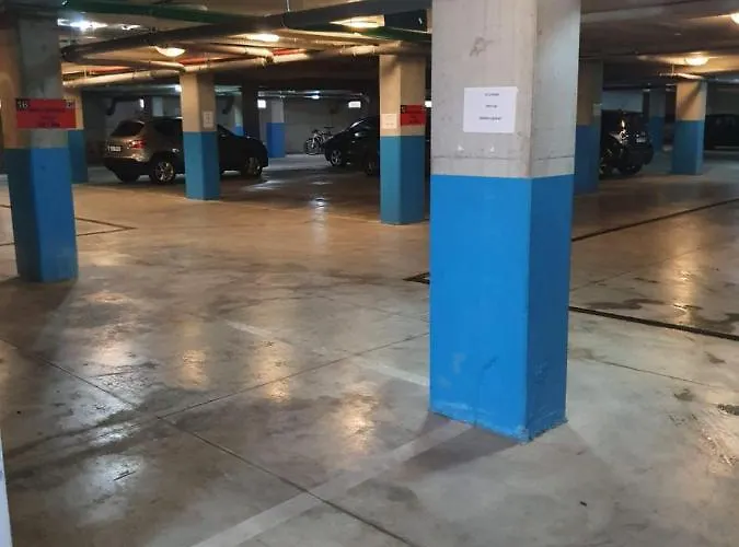 Rovena's - Free Parking Apartment *